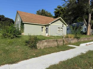 509 Chestnut St, Wamego, KS 66547