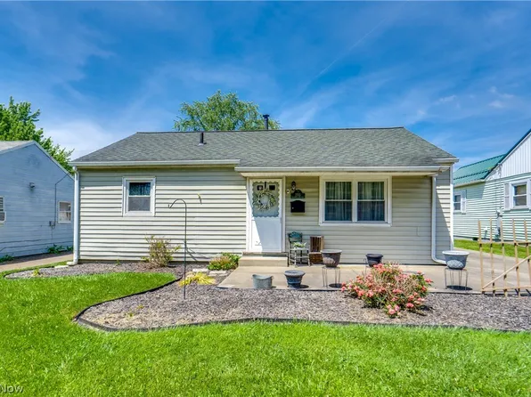 2313 Bollinger Ave NE, Canton, OH 44705