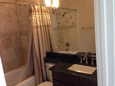 3rd image of 1840 W Diversey Pkwy APT I