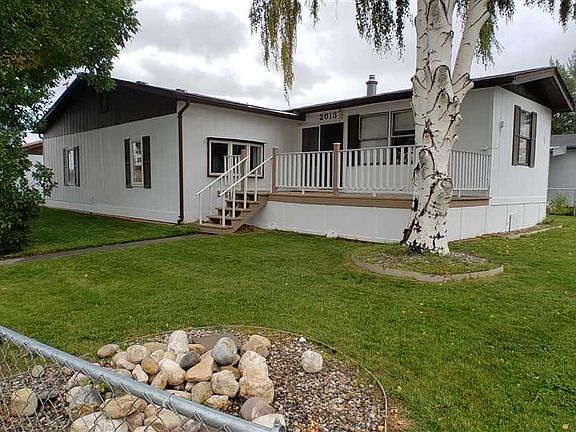 3rd image of 2013 Sage Ln