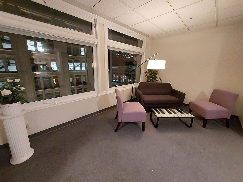 1st image of 523 Pine St #905