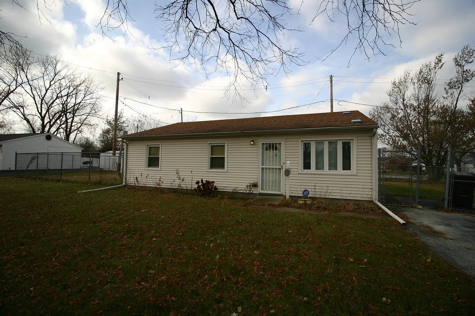 326 Standish St photo 1