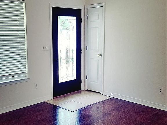 3rd image of 884 Gonzalez Park Dr