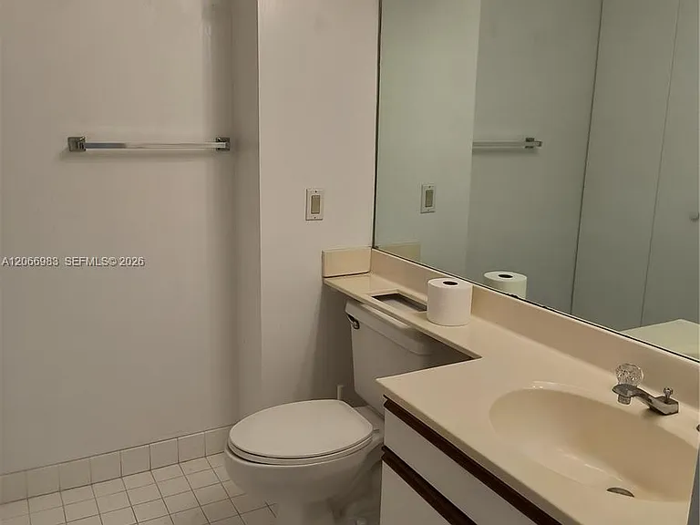 3610 Yacht Club Dr #514 — Photo 36