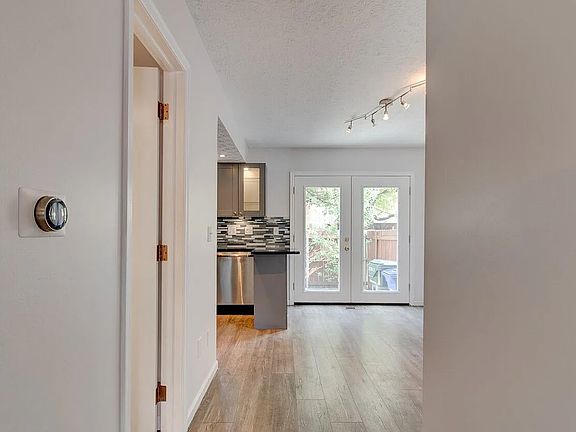 5th image of 5262 Meadowknoll Ln
