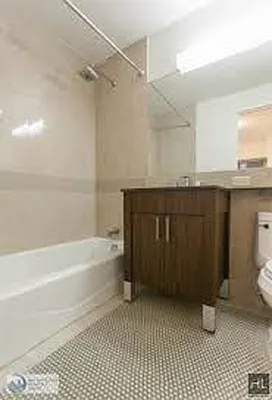 Rented by Metropolitan Property Group | media 32