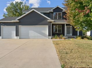 3206 27th Street Ct SW, Cedar Rapids, IA 52404