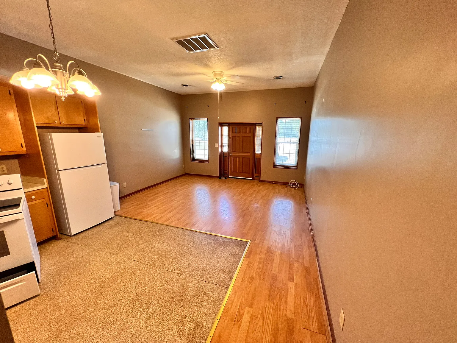 1 bed, 950 sqft, $950 — Photo 2