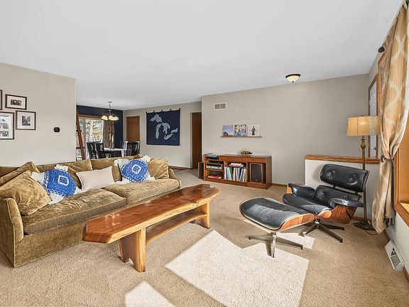 5th image of 2512 Rebecca DRIVE