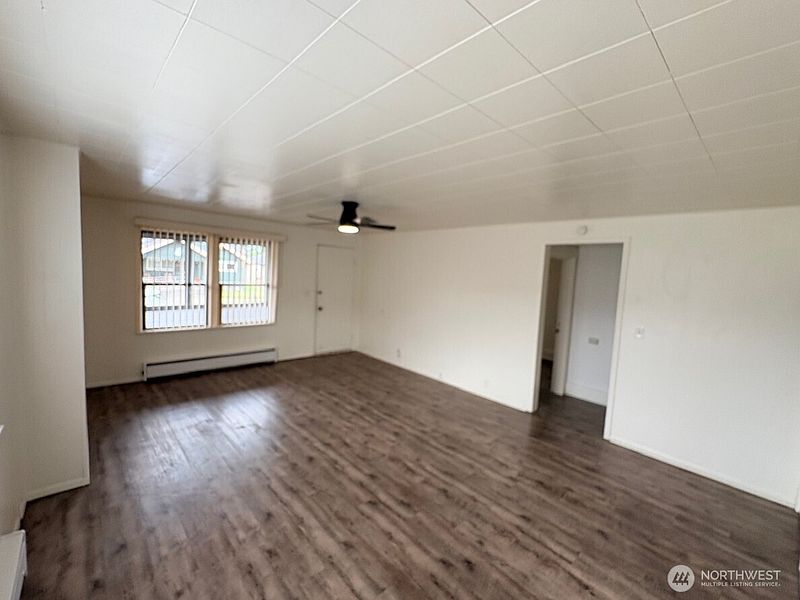 3rd image of 1012 S 6th Street