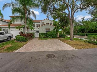 1115 Buttonwood Ln, Hollywood, FL 33019