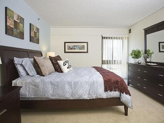 3rd image of 2204 Mystic Valley Pkwy #Dd1