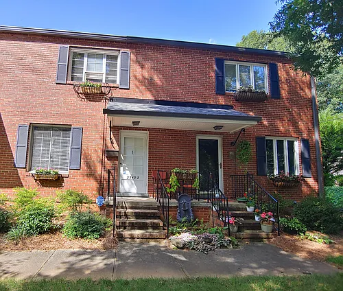 2549 E Greenbrier Rd #G Photo 1