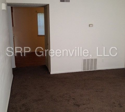 2nd image of 100 Eastland Dr APT C16
