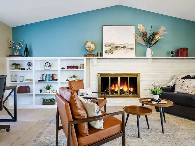 3817 Crater Lake Ct — Photo 1