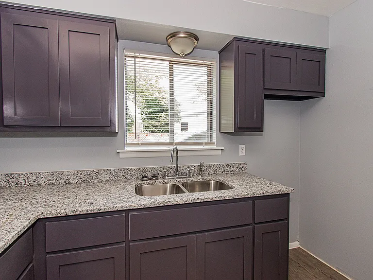 4320 Wesley St — Photo 11