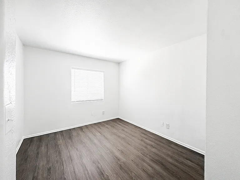 13020 N 21st Pl #U08 — Photo 13