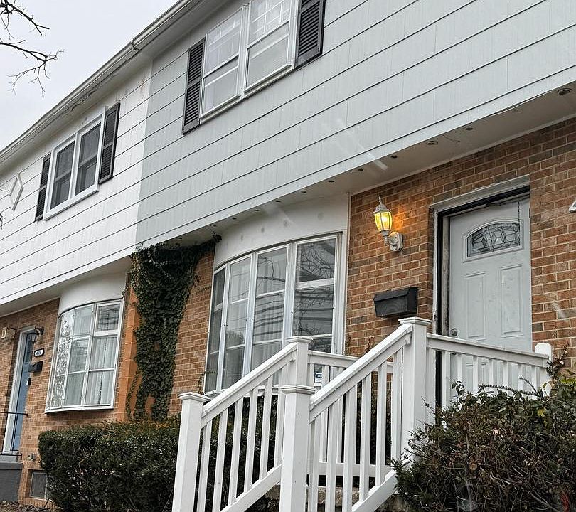 1st image of 4932 Old Court Rd