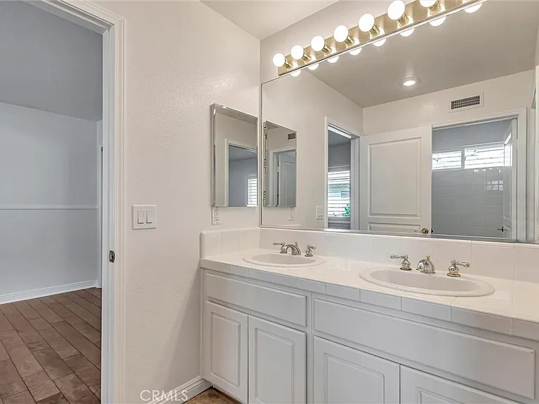 19754 Mariposa Creek Way — Photo 36
