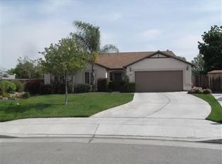 2380 N Sonora Ln, Fresno, CA 93722