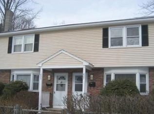 627 Westford St, Lowell, MA 01851