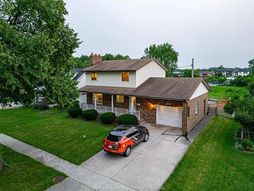 3 bed, 2.5 bath, $2,500 — Photo 3