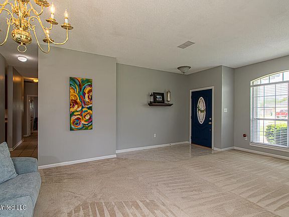 5th image of 14355 Hillwood Cv