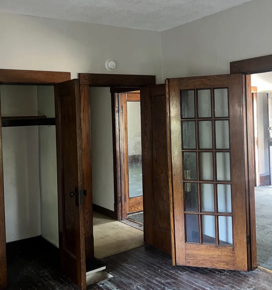 3 bed, 1189 sqft, $950 — Photo 1