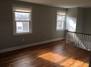 642 W Park Ln, Philadelphia, PA 19144
