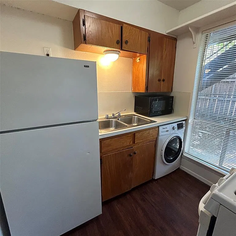 1 bed, 450 sqft, $1,000 — Photo 1
