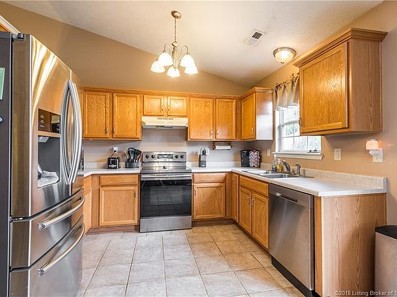 5th image of 7007 Cedar Knoll Dr