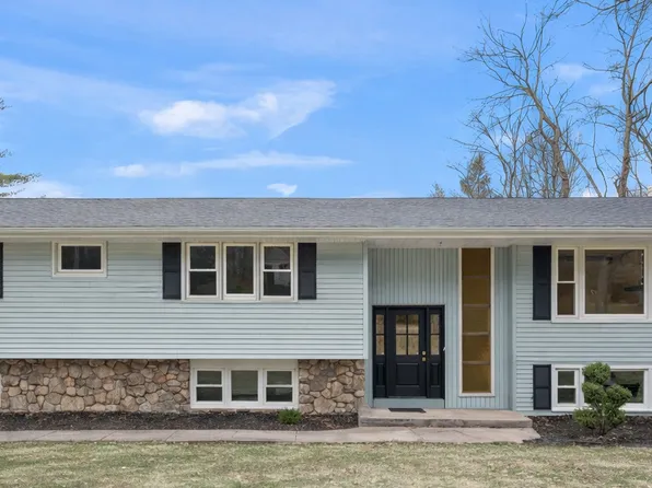 252 Blue Ridge Drive, Manchester, CT 06040