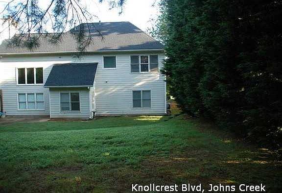 4th image of 9785 Knollcrest Blvd