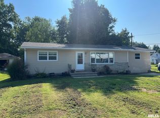 207 N Illinois St, Camp Point, IL 62320