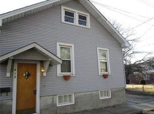 412 S 4th St, Saint Charles, MO 63301