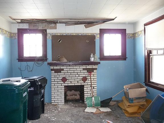 5th image of 1261 McKeone Ave