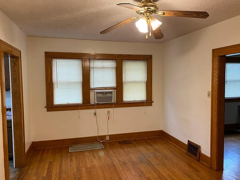 1818 California Ave — Photo 4
