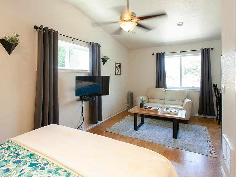 1330 Sequoia Cir #2 — Photo 4