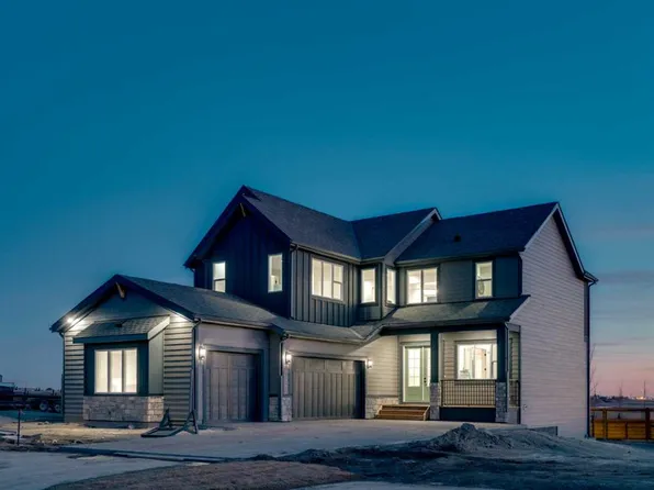 341 NE Limestone Bay, Balzac, AB T4B 5T5