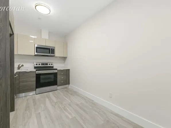 631 East 18th Street 4B image 3 of 6