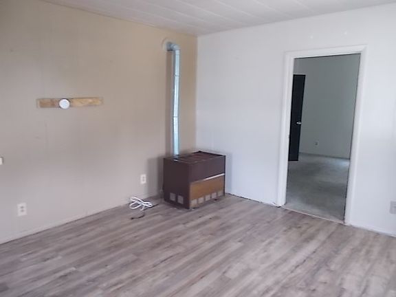 3rd image of 208 W Front St