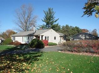 8385 Billings Rd, Kirtland, OH 44094