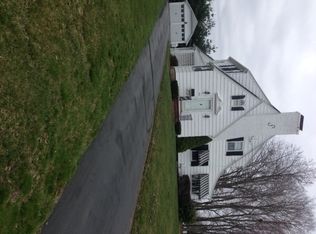 566 Ridge Rd, Middletown, CT 06457