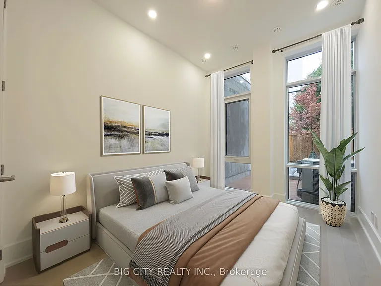800 Broadview Ave #102 — Photo 10