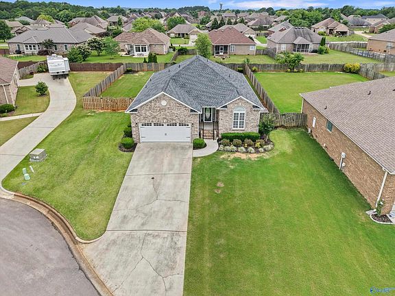 3rd image of 25832 Jamie Ln