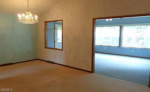5th image of 11300 Highland View Dr