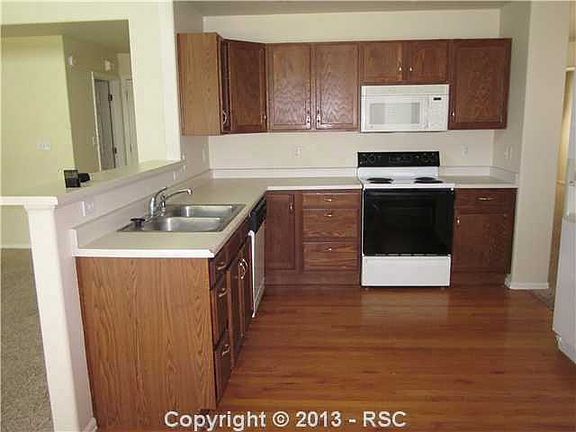 5th image of 8089 Radcliff Dr