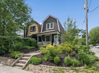 16 Cassels Ave, Toronto, ON M4E 1X8