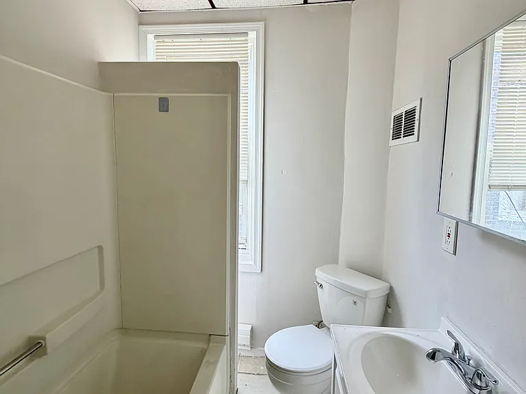 3563 Emerald St #2 — Photo 10