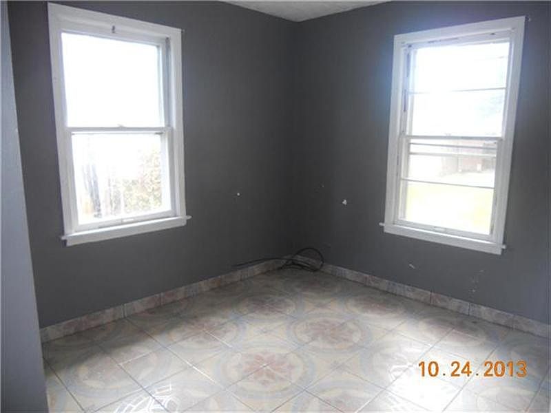 2nd image of 111 E Keith Ave
